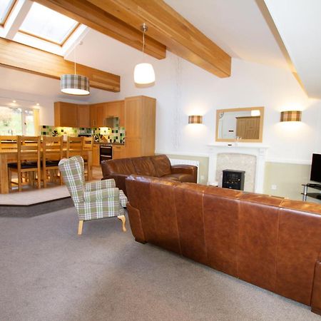 Loch Rannoch Highland Club Villa คินล็อครานัค ภายนอก รูปภาพ